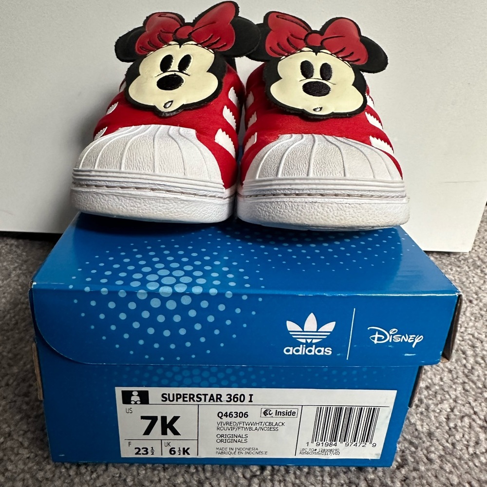 Like new Adidas superstar 360 1 Disney toddler girls sneakers, size 7